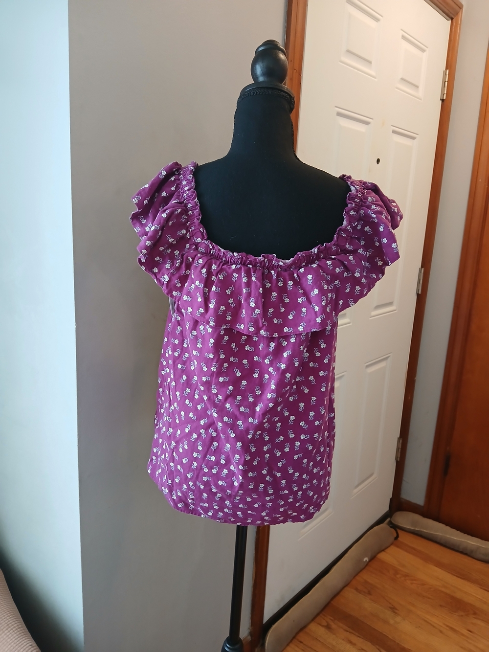LOFT Linen Blend Purple Floral Ruffle-Neck Camisole Women's M - Picture 6 of 8